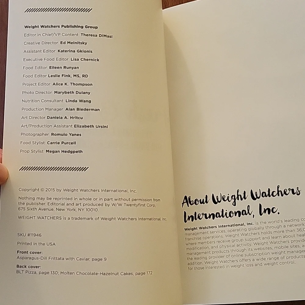 ● NWOT: Weight Watchers Fresh & Easy Cookbook